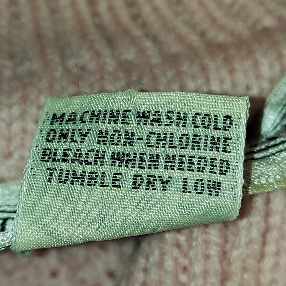Sweater - Picture 4 of 4